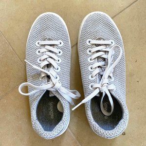 Women's Allbirds Tree Piper sneakers size 9
